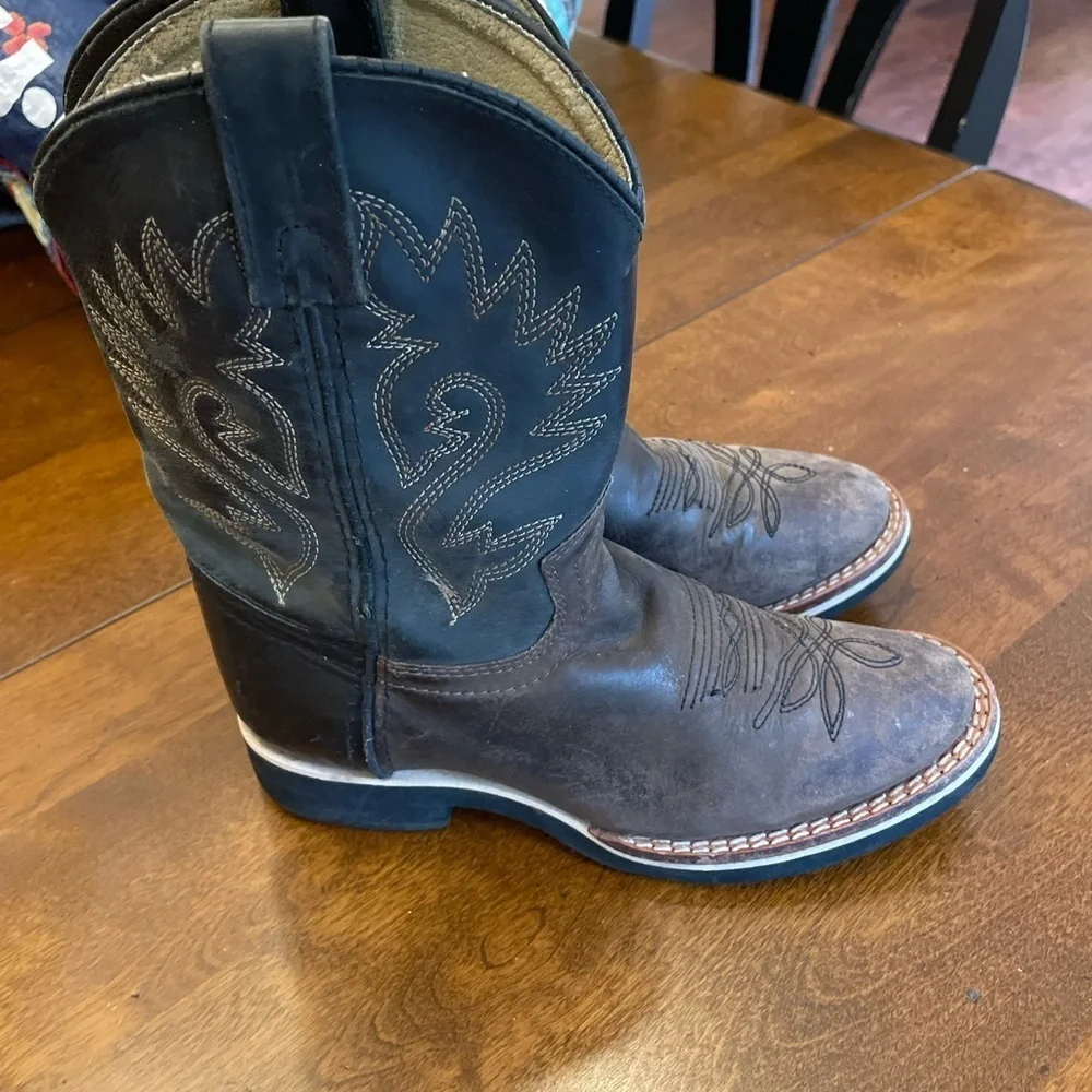 Justin kids Brown Western Cowboy Boots 1.5